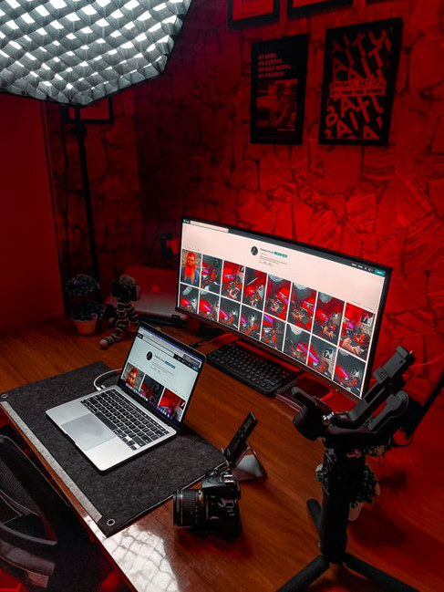 Atalaya Studio - Estudio de contenido digital y marca